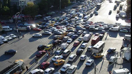 Bucureștiul ar putea interzice anumite categorii de mașini în orele de vârf. Amenzi de până la 5.000 de lei pentru șoferii care nu respectă regulile