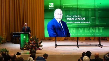 Ministrul interimar al Educației, Mihai Dimian, moment stânjenitor la Iași. Le-a citit studenților poezii cu „văcuța care dă lapte” și „cașcaval rudimentar”: „Când văcuța-i mulțumită, iar fermierul optimist…” VIDEO