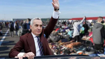 Călin Georgescu merge să caute producători locali în târgul de vechituri din Oradea