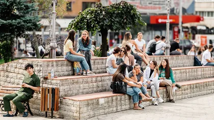 S-a lăsat de facultate pentru că nu a prins loc în cămin și nu-și permite chiria din oraș! ”Nu pot să îmi pun cortul în fața universității”