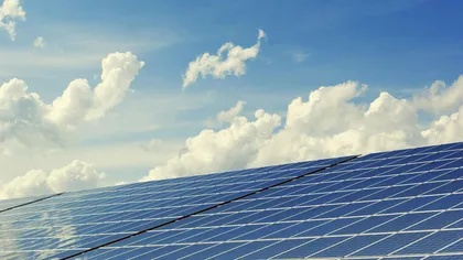 Casa Verde Fotovoltaice, scoasă din bugetul AFM pe 2026. Fondurile ar fi fost redirecționate 