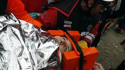 Un nou bilanţ în Turcia: 432 de morţi şi 1.352 de răniţi în urma seismului