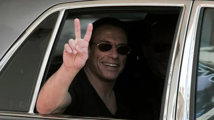 Actorul Jean-Claude Van Damme, implicat într-un accident de maşină