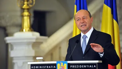 Băsescu scrie din nou Parlamentului şi cere adoptarea Legii asistenţei şi cea privind ÎCCJ