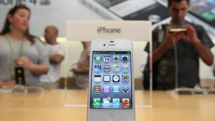 După Jobs, profitul: Vânzările iPhone 4S ar putea atinge la debut 4 milioane de unităţi