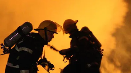 Incendiu puternic la Baia Mare: Mai multe case s-au făcut scrum VIDEO