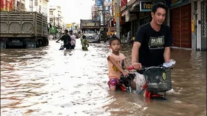Thailanda: A fost decretată stare de urgenţă din cauza inundaţiilor
