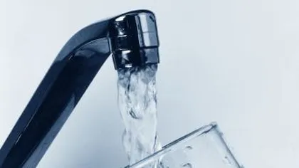 Apa potabilă este mai scumpă cu 36% în Bucureşti