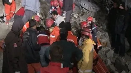 Emoţionant! Disperarea turcilor la cutremur, surprinsă de camere VIDEO