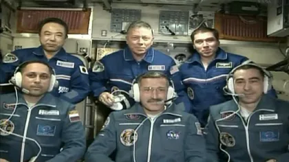 O capsulă Soyuz, cu trei astronauţi la bord, s-a conectat la Staţia Spaţială Internaţională