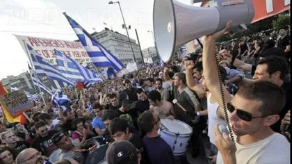 Mii de manifestanţi au protestat în Grecia faţă de politica de austeritate a guvernului