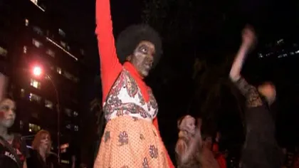 Sute de persoane au participat la parada de Halloween de la New York VIDEO
