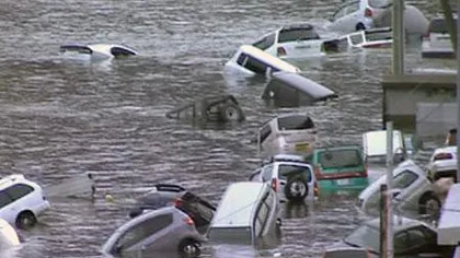 Video incredibil: Cum se vede tsunami din Japonia filmat din maşină