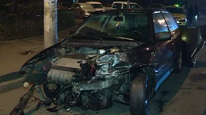 S-a urcat beat la volan şi a avariat opt maşini în Capitală VIDEO
