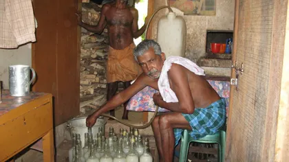 Peste 100 de morţi din cauza alcoolului contrafăcut în India