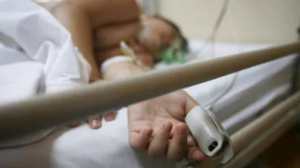 Tatăl unui băiat cu o boală rară a învins sistemul din România. Vezi povestea unui erou VIDEO