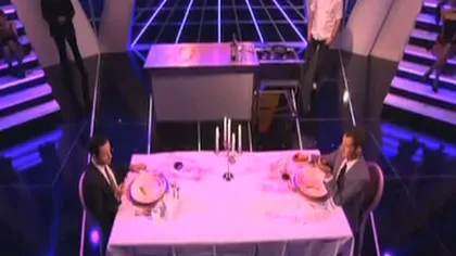 Canibalism la TV: Doi prezentatori olandezi s-au mâncat între ei VIDEO