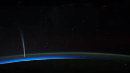Imagini spectaculoase din spaţiu cu o cometă deasupra Pământului VIDEO