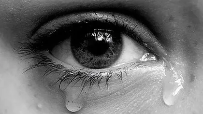 Caz inedit în Martea Britanie: O femeie este alergică la propriile lacrimi FOTO