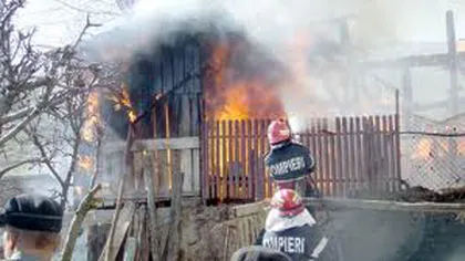 Vaslui: Un recidivist a dat foc casei părinteşti şi unui depozit