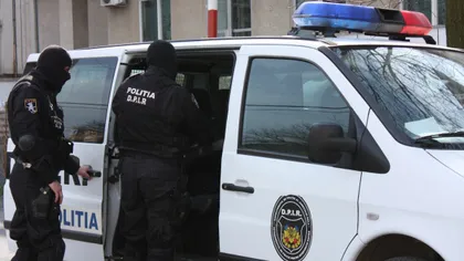 Descinderi în Craiova, în cazul unor suspecţi de furturi din locuinţe