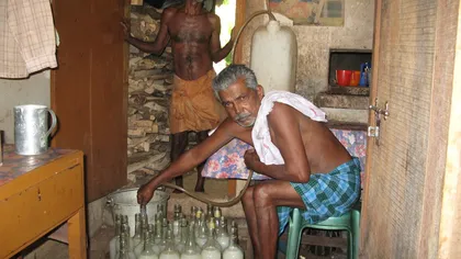 23 de morţi şi 112 spitalizaţi după consum de băuturi contrafăcute în India