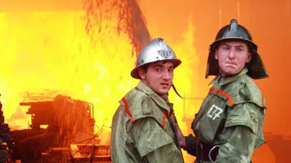 Trei copii au ars de vii într-un incendiu la o casă de chirpici din Sibiu