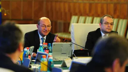 Băsescu se duce miercuri la Guvern. Înainte are întâlnire separat cu USL