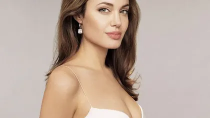 Angelina Jolie, la un pas de moarte din cauza pastilelor de slăbit
