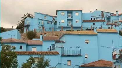 Există în Spania un oraş albastru. Oraşul Ştrumfilor VIDEO