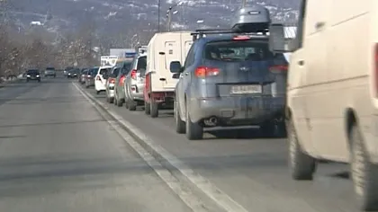 Bară la bară, spre munte. Peste 23.000 de autoturisme vor tranzita Valea Prahovei
