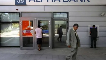 Plăţile cu cardurile Alpha Bank în străinătate, restricţionate
