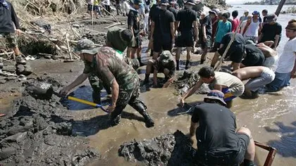 Alunecări de teren ucigașe în Filipine: 25 de morți, 100 de oameni dispăruți