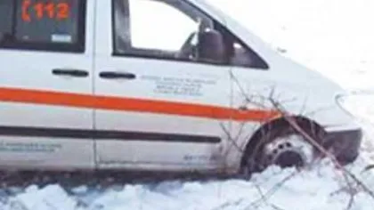 Ambulanţă blocată pe A1 Bucureşti - Piteşti