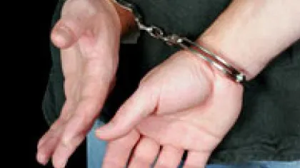 Un gălăţean a fost arestat după ce pretindea 750 euro pentru un permis de conducere