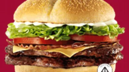 Burger King a lansat un sandviş monstru de 1.000 de calorii