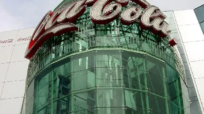 Profitul Coca-Cola a scăzut anul trecut cu 27%