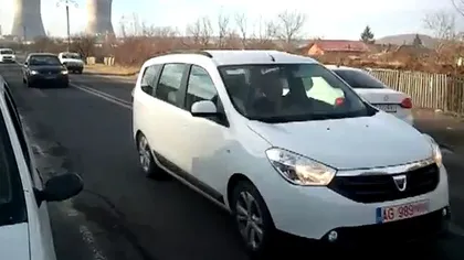 Dacia Lodgy, filmată pe stradă în România VIDEO