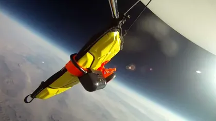 Experiment inedit: Un iPad aruncat de la 30.000 m altitudine a aterizat întreg VIDEO