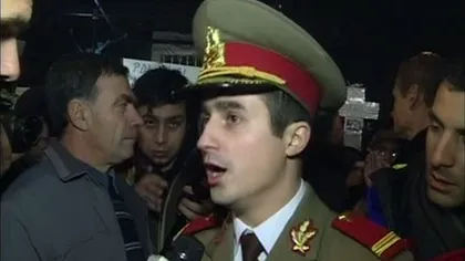 Un locotenent la protestul din Capitală: Îmi exprim dispreţul faţă de clasa politică VIDEO