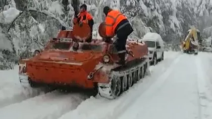 Turişti români, blocaţi în Austria şi Bulgaria din cauza ninsorilor abundente VIDEO