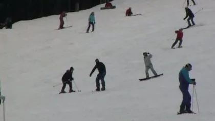 Distracţie pe pârtii: vreme perfectă pentru schiat la Buşteni, Azuga şi Predeal