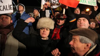 Zeci de oameni au protestat pe ger în Suceava, Fălticeni, Gura Humorului şi Vaslui
