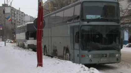 80 de turişti străini, blocaţi din cauza ninsorii, în Buzău