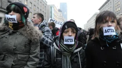 Surpriză. Valerian Vreme e vocea primului cântec împotriva ACTA