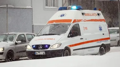 Ambulanţele circulă foarte greu în Capitală din cauza străzile necurăţate