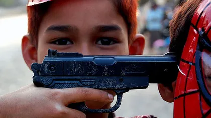 41 de copii, salvaţi din mâinile talibanilor înainte de a fi antrenaţi să devină kamikaze