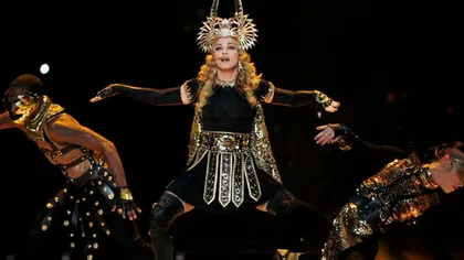 Madonna a făcut show în pauza Super Bowl FOTO şi VIDEO