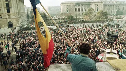 Peste jumătate dintre români nu s-au lămurit încă ce-a fost la Revoluţie