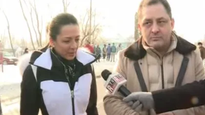 Vanghelie şi iubita lui, Oana Mizil, au împărţit ajutoare în judeţul Călăraşi VIDEO